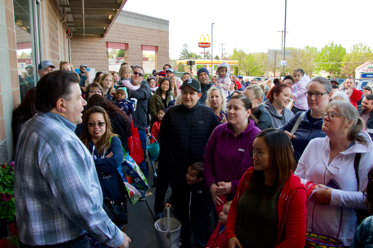 West Seattle Thriftway Easter Egg hunt a cracking success Westside